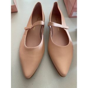 Light pink ballerina shoes